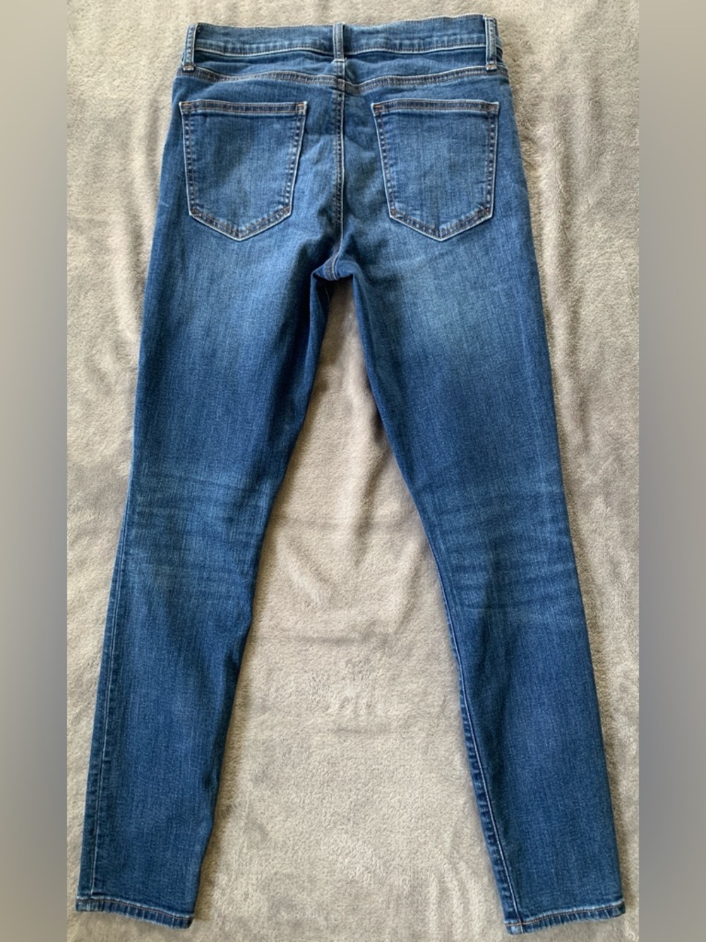 GAP True Skinny Medium Blue Jeans - Picture 2 of 8